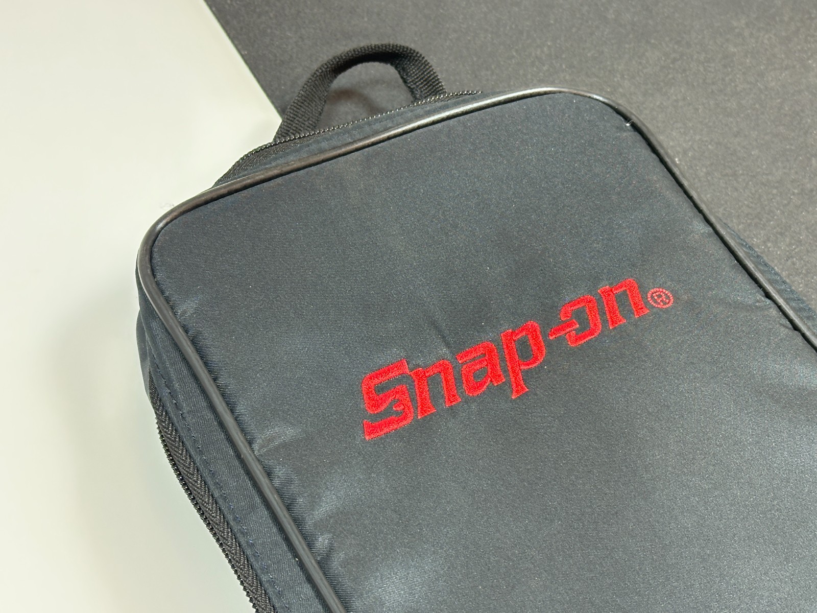 NEW Snap-on Tools Nylon Carry Case Bag, Storage Pockets, Size 9″ x 7″ x 2”