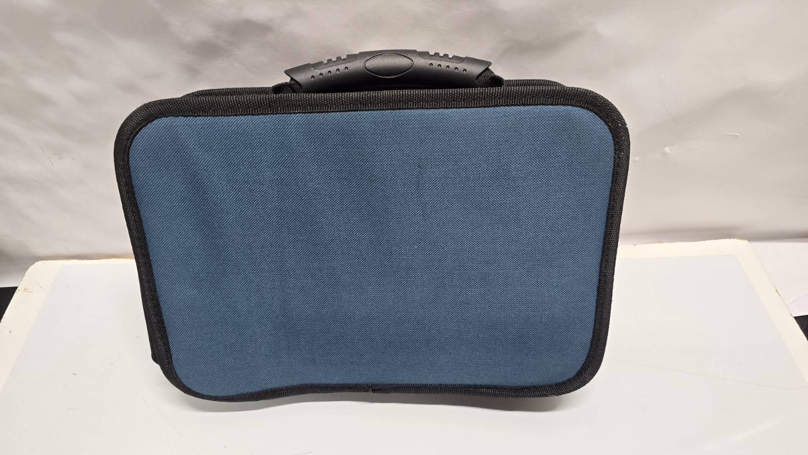 Bosch 12 Inch Soft Case Contractors Tool Bag only
