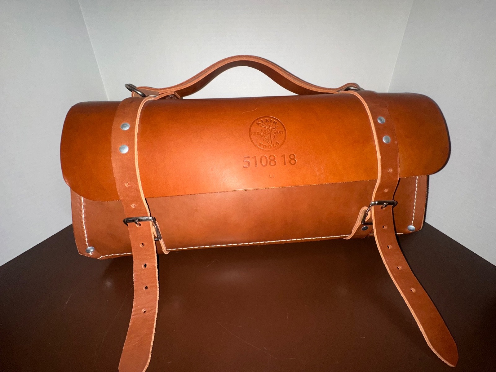 Klein Tools 5108-24 Deluxe Leather Bag, 24-Inch