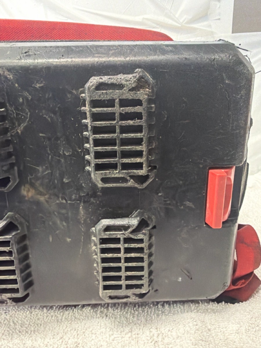 MILWAUKEE TOOLS 48-22-8301 48 POCKET PACKOUT BACKPACK PRE-OWNED (P23016620)