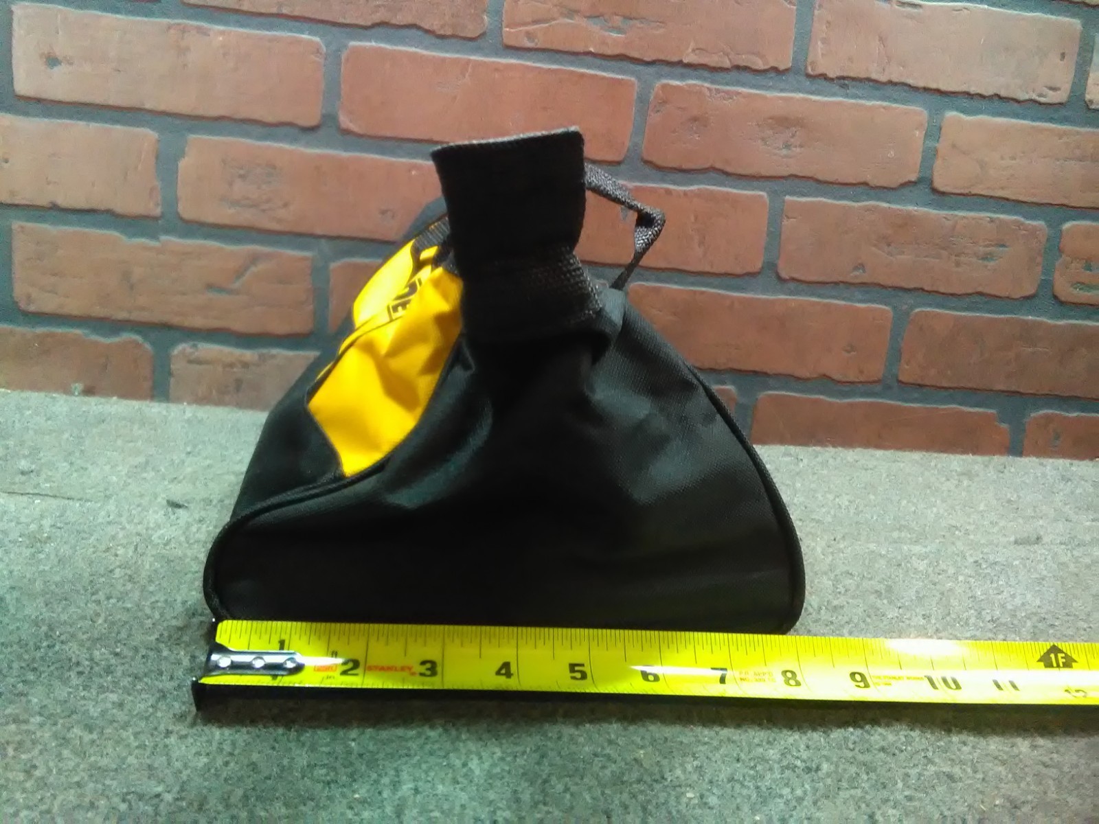 DeWalt 11″ HD Canvas Contractor Tool Storage Bag-***NEW***