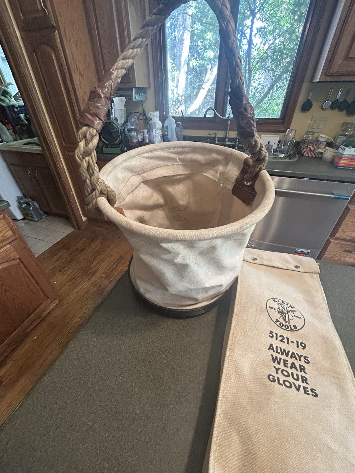 Vintage Klein Tools 5109 14″ Canvas Bucket Carrying Bag & Glove Bag & Gloves