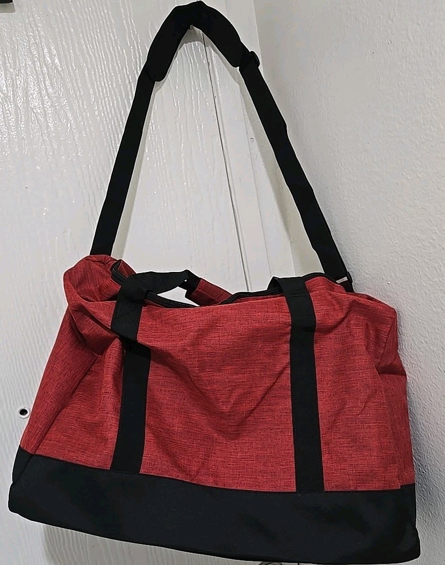 Snap On Tools Duffle Bag 19″ X 14″ X 10″ Big Compartment & 1 Outside W/strap NEW
