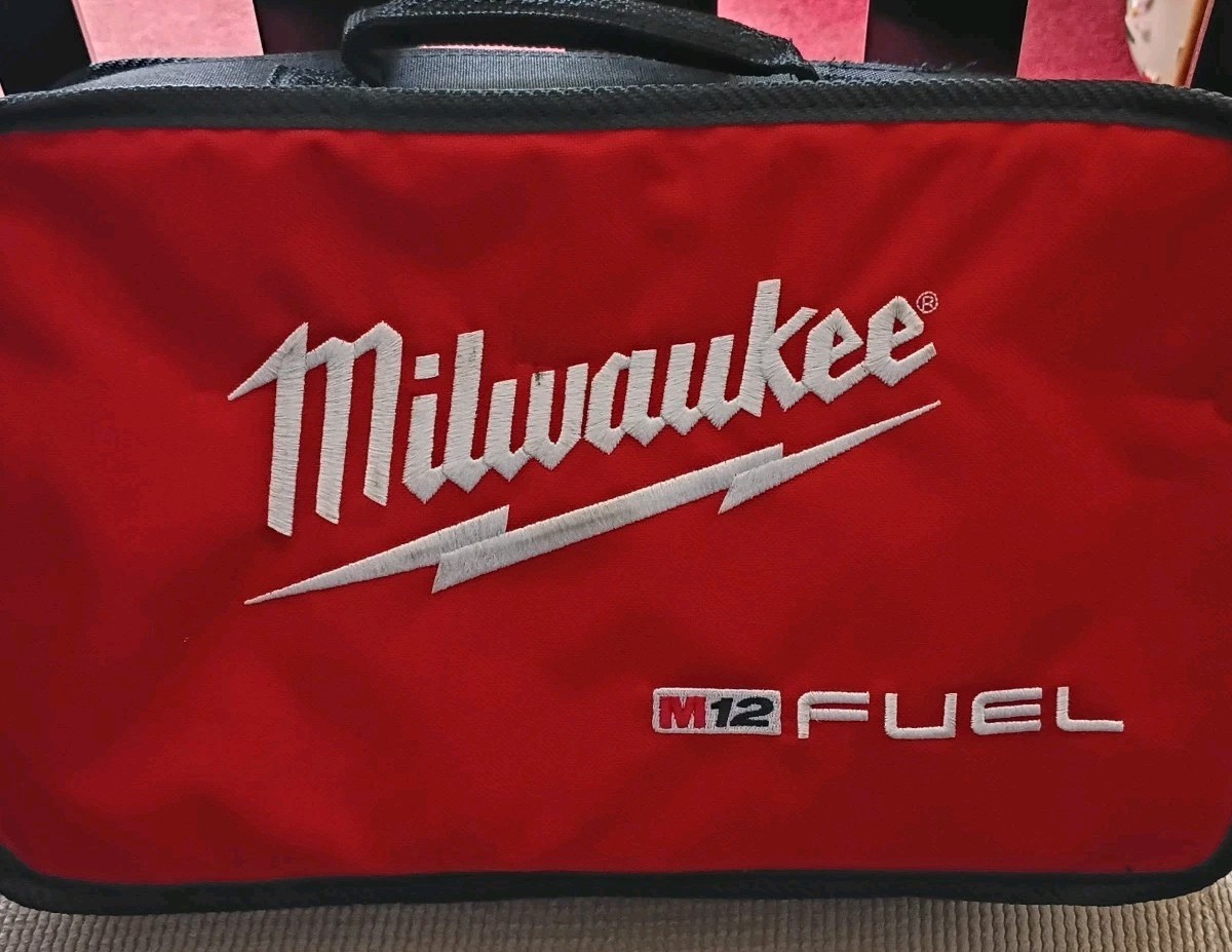 Milwaukee M12 FUEL Soft Case 15”x9”x3.75” Zipper Contractor Tote Tool Bag Nice