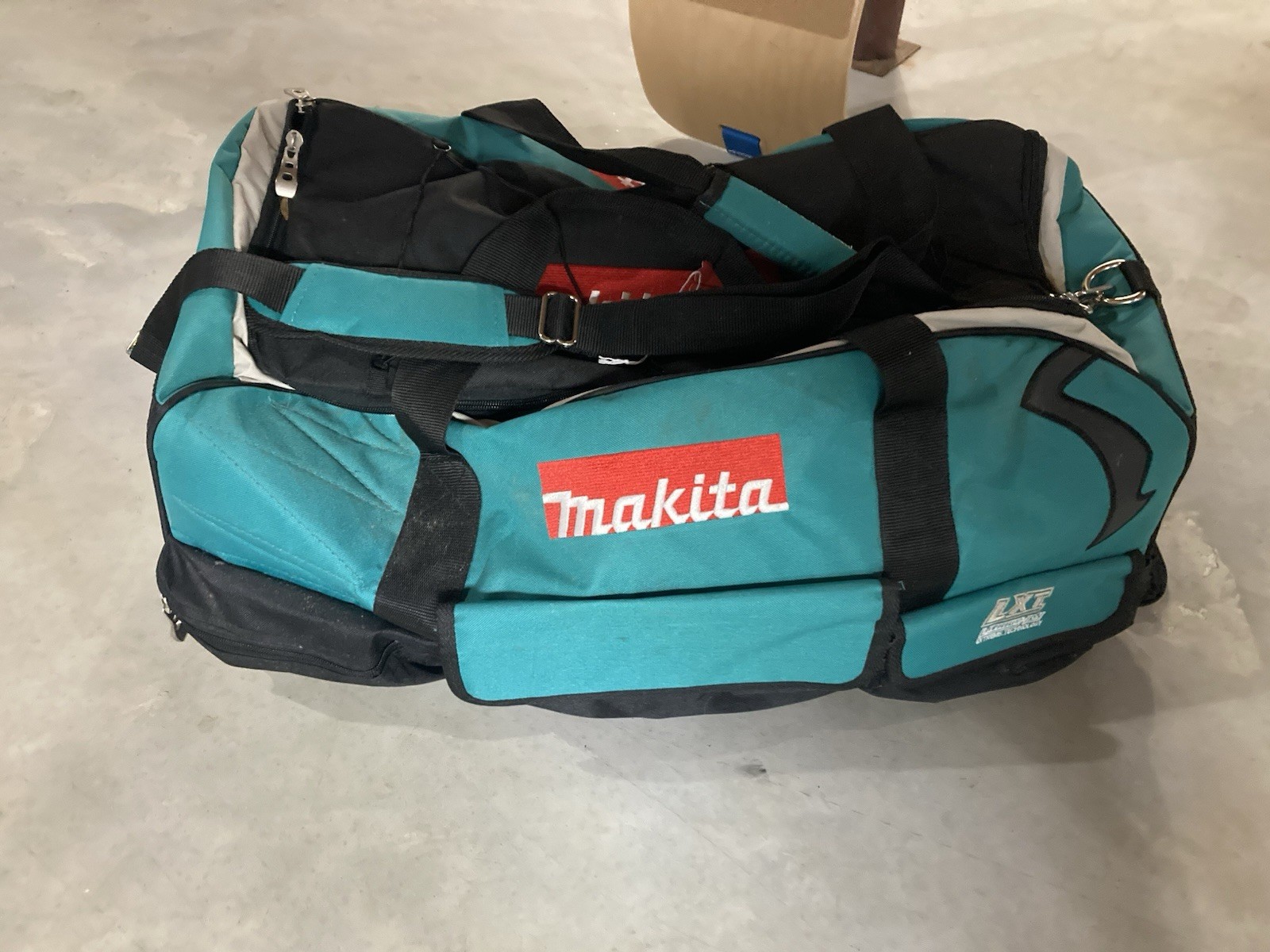 Makita LXT 831269-3 Heavy Duty Large Contractors Tool Bag with Wheels