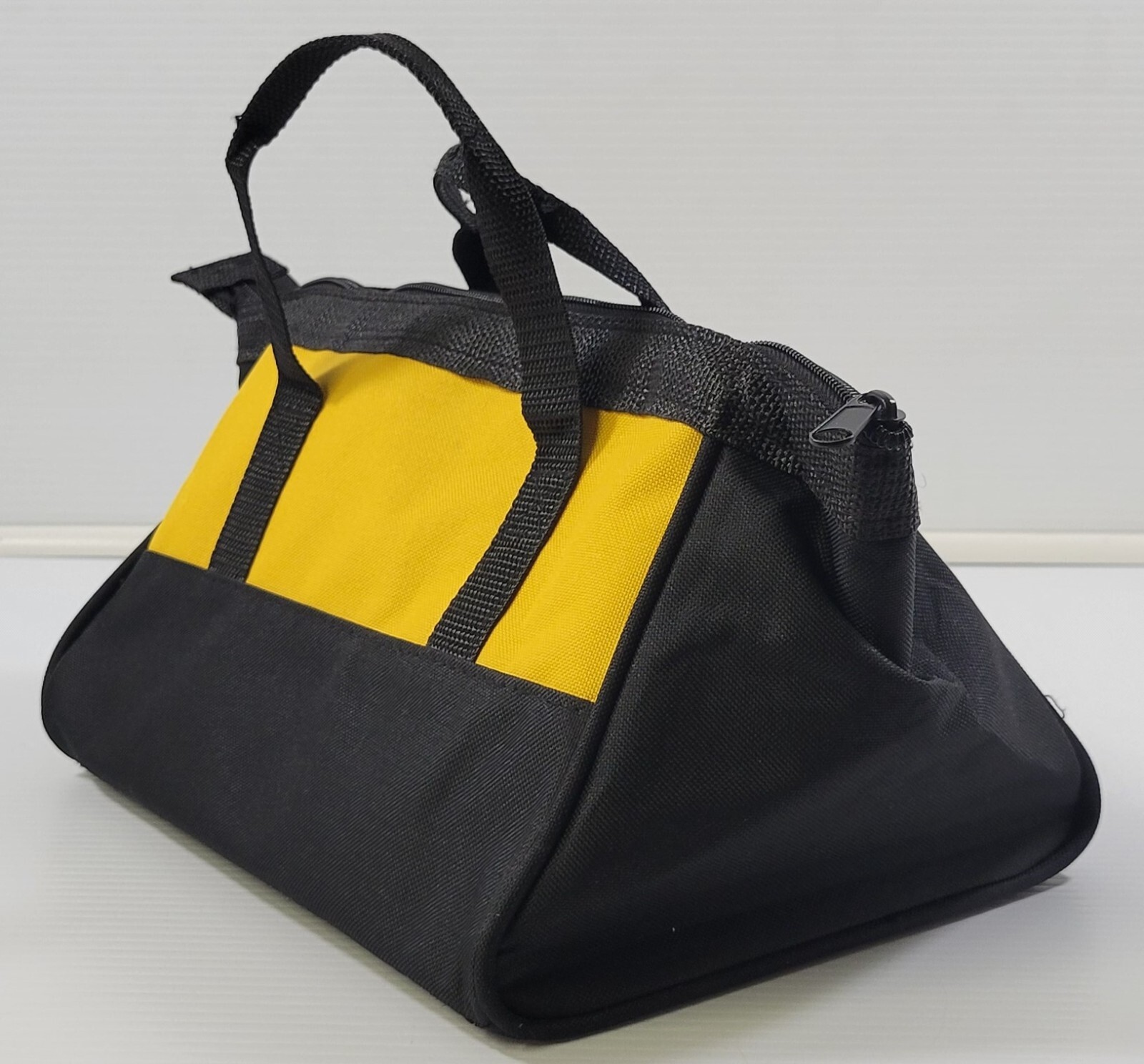 KK) Dewalt Black and Yellow Small Canvas Tool Bag 9″ x 11″ x 7″