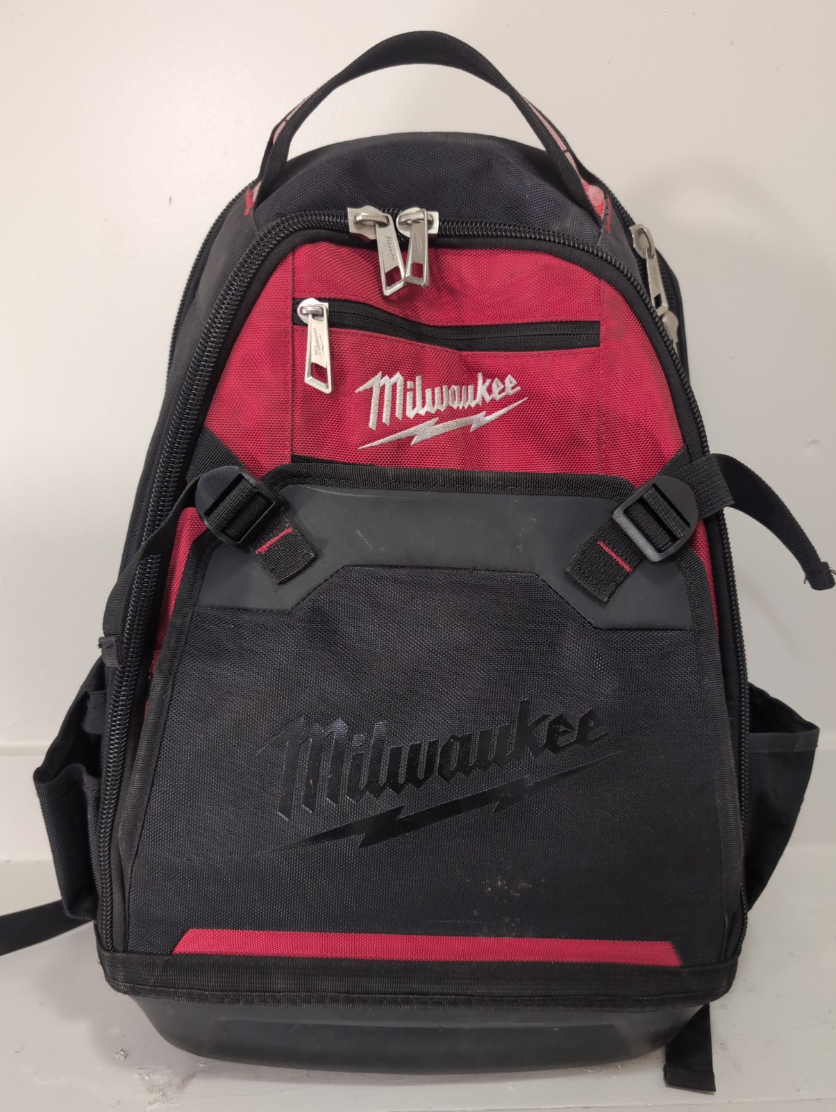 Milwaukee 48-22-8200 35-Pocket Impact Resistant 1680 Ballistic Jobsite Backpack