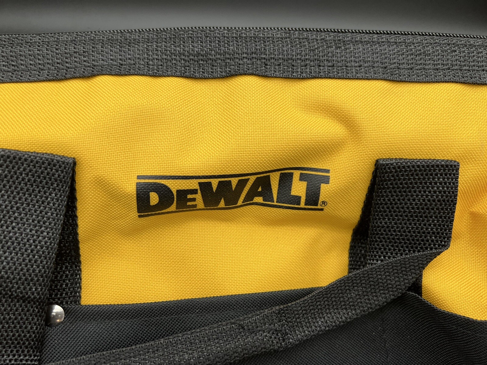 Dewalt 15″x9″x10″ Canvas Tool Tote Bag with 3 outside pockets 629053-00 – NEW!