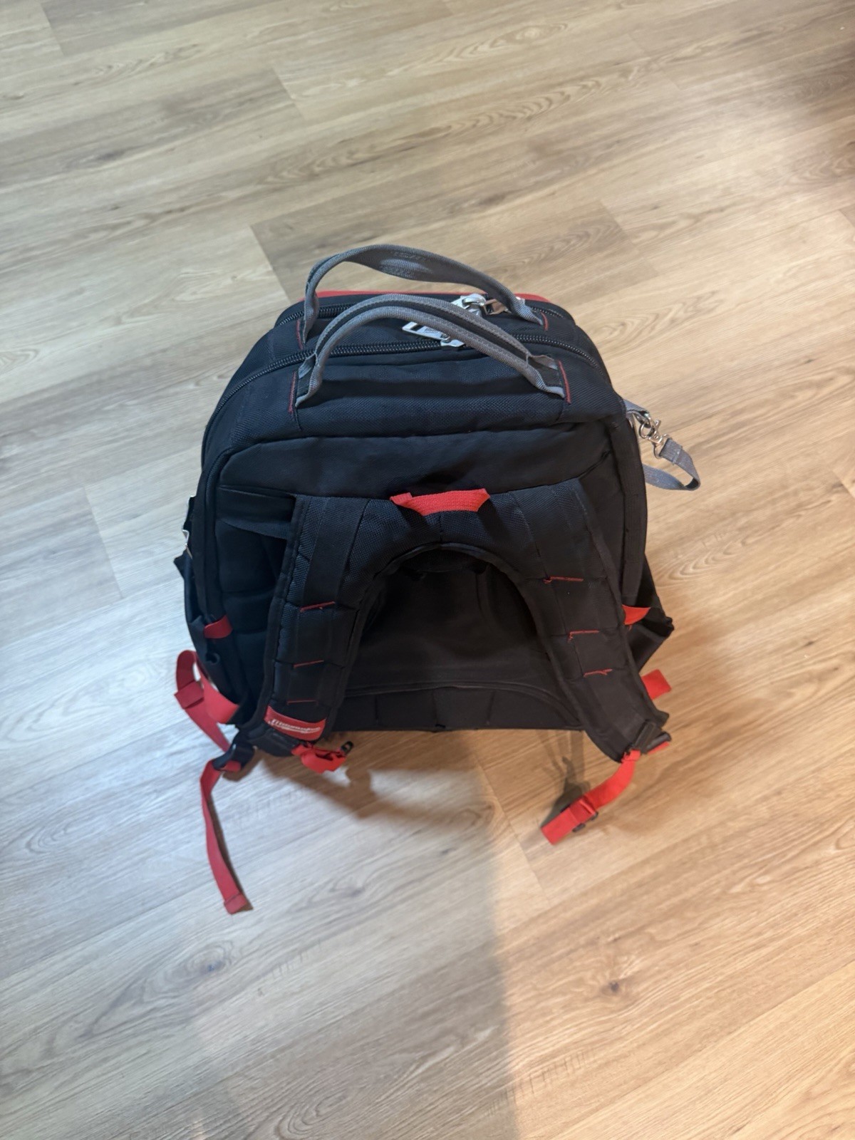 Milwaukee PACKOUT Tool Backpack Bag with Handle – Black and Red