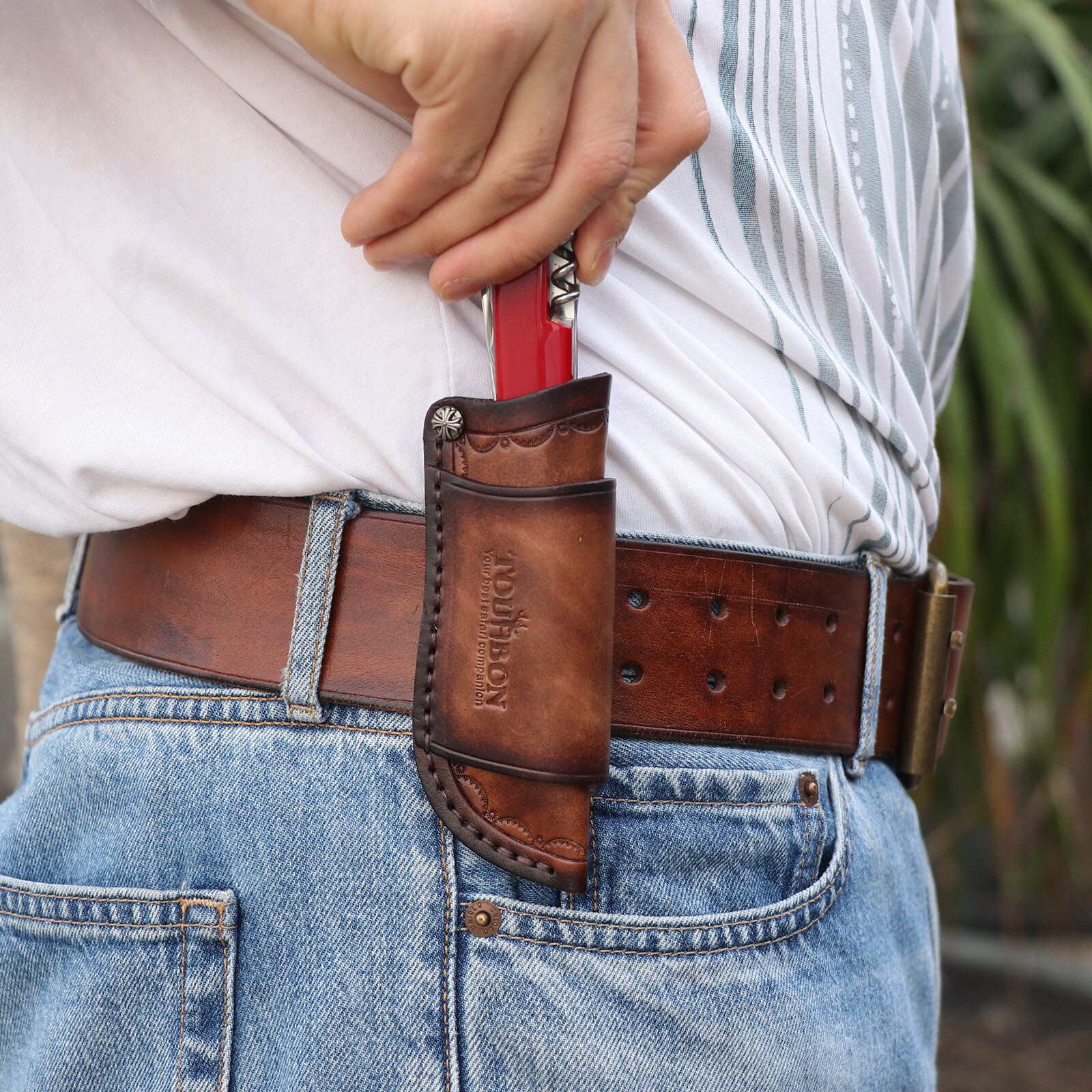 Leather Knife Sheath for Fixed Blade Knives – Belt-Mounted Storage Pocket Case