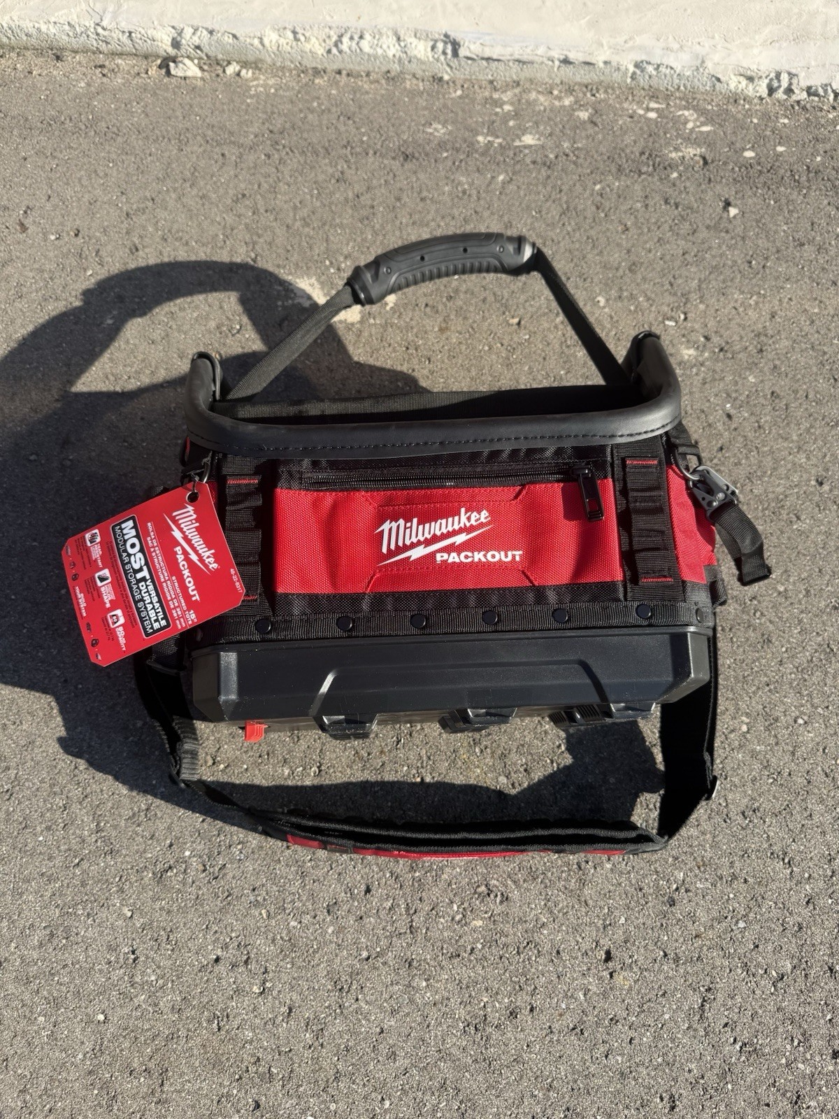 Milwaukee PACKOUT 15 in. Structured Tote – 48-22-8317