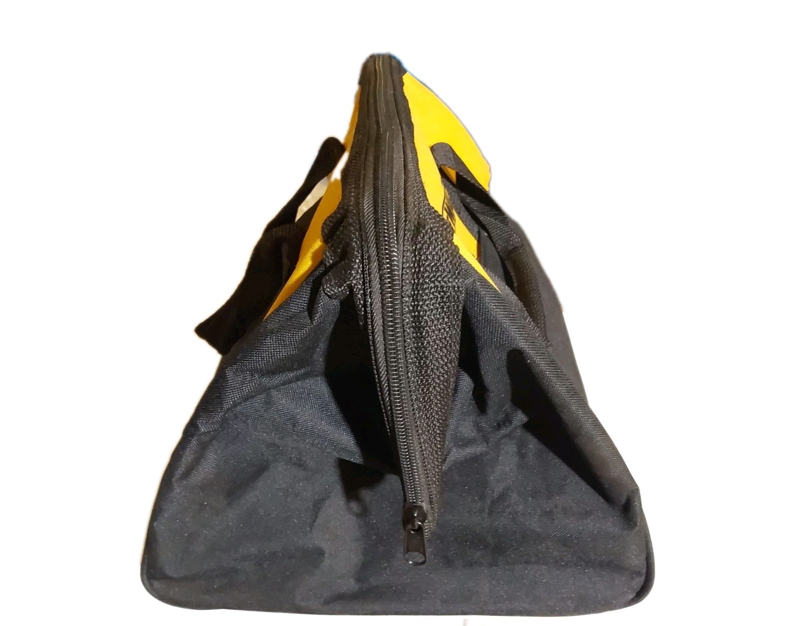 DEWALT 18″ Heavy Duty Contractor Tool Bag 18″×12″×10″.