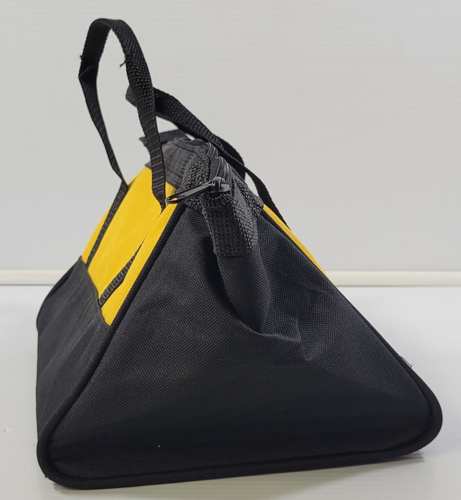 KK) Dewalt Black and Yellow Small Canvas Tool Bag 9″ x 11″ x 7″