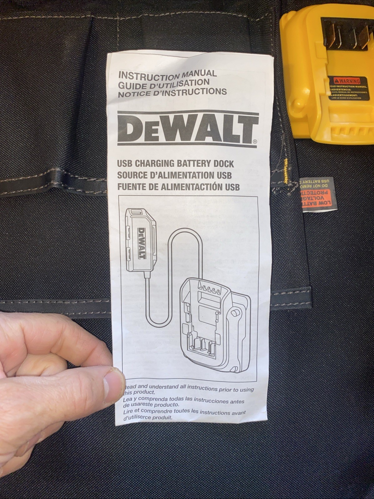 Dewalt 20v Backpack Dgc530 W/ Charging Dock 23 Pocket