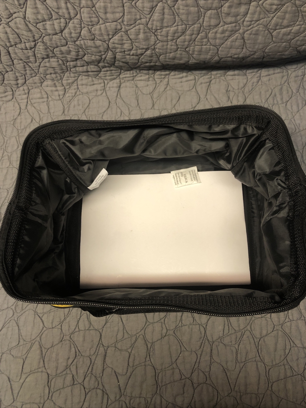 NEW DEWALT Heavy Duty Nylon Tool Bag Tote CarryCase 13″ x 9″ x 10″ w/Tuff Bottom