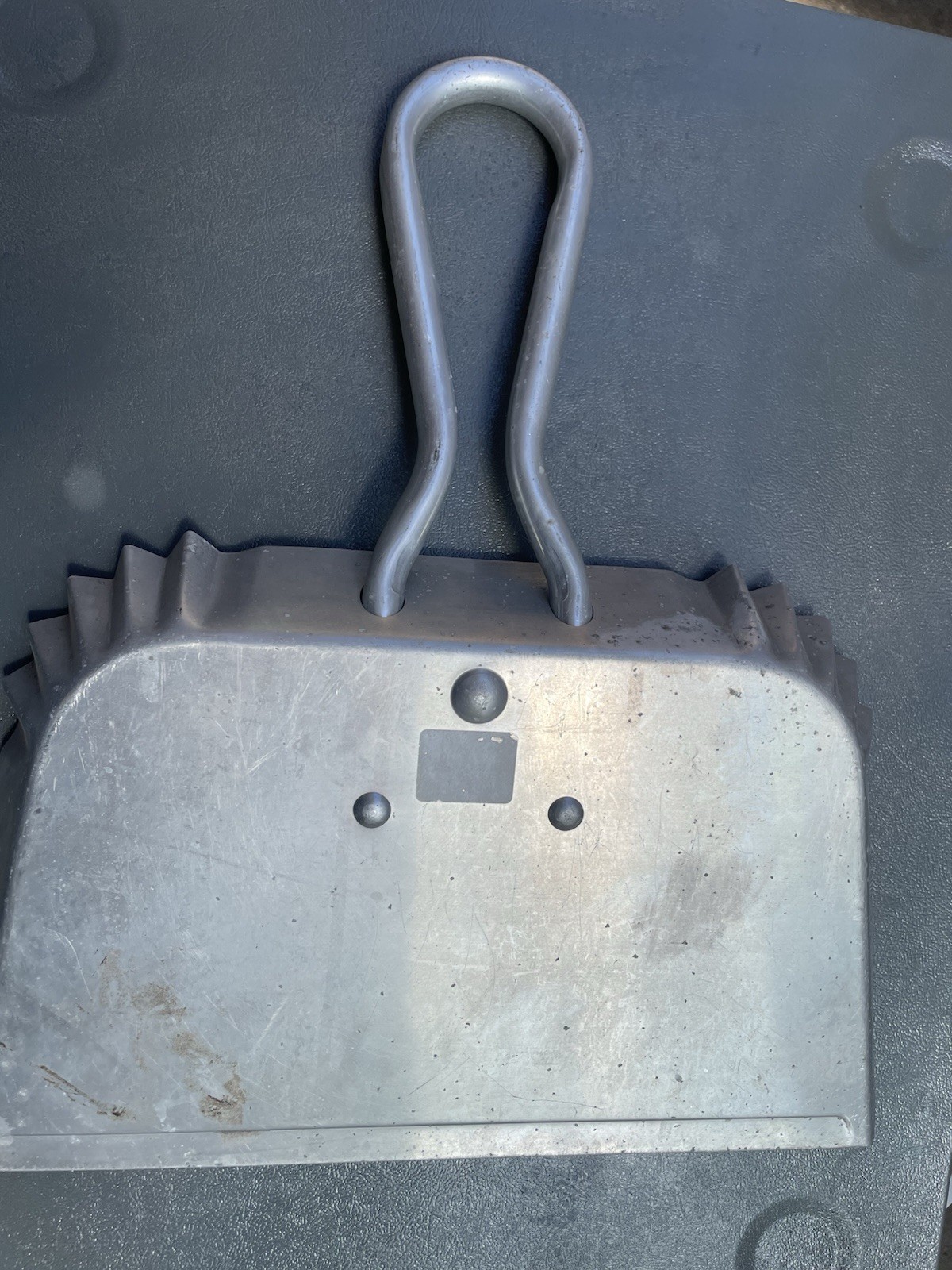 GUETLE DIE & STAMPING CO. Aluminum Dust Pan – Heavy Duty Contractor Tool OHIO