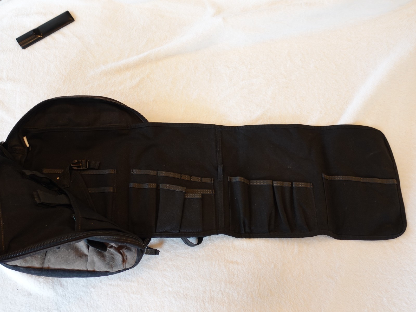 CLC Electricians Backpack Tool Bag 1130 Custom Leathercraft Foldout Work Pouch