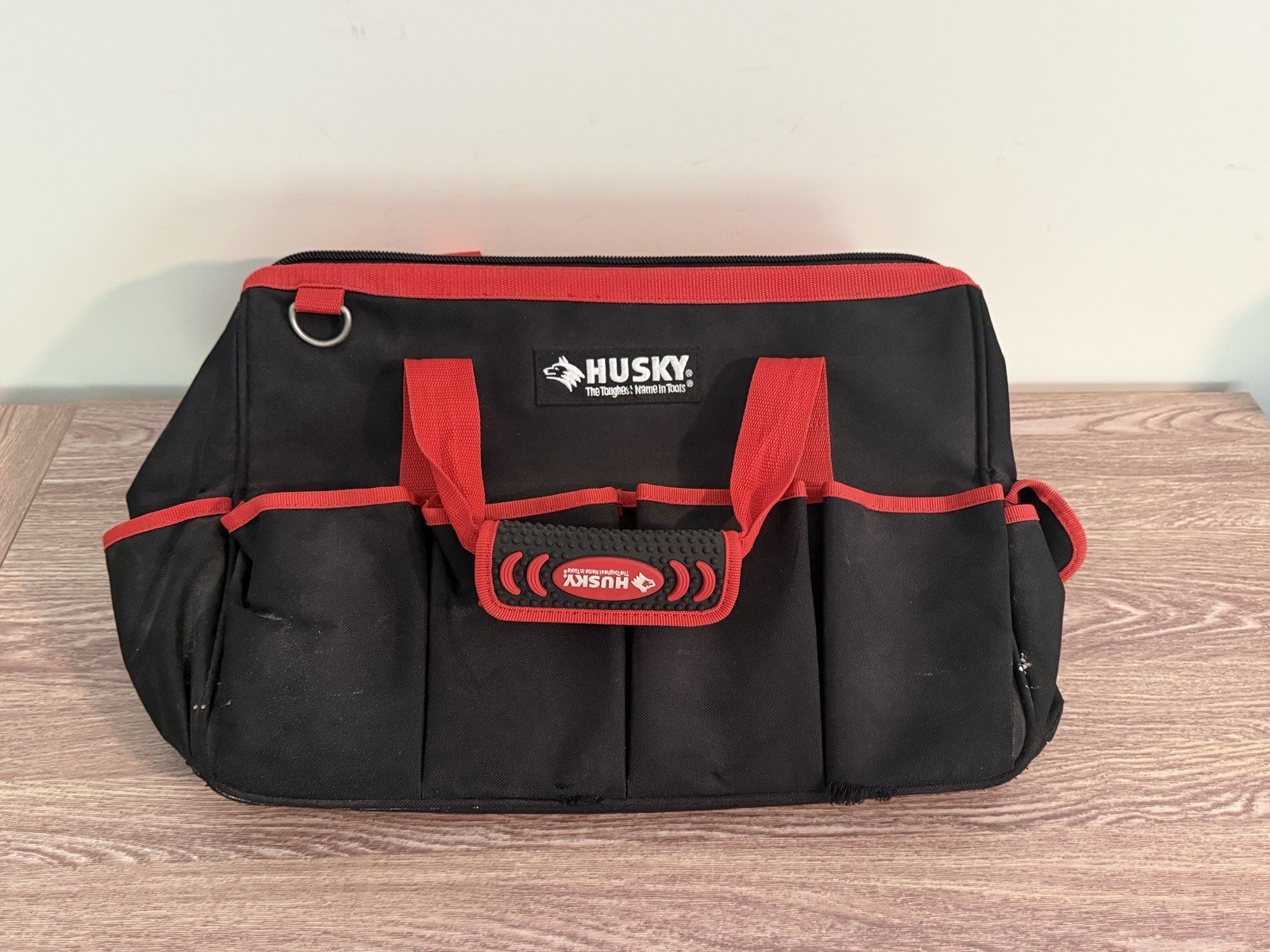 Husky 16 in. Large Mouth Tool Bag with Tool Wall Black And Red – Used
