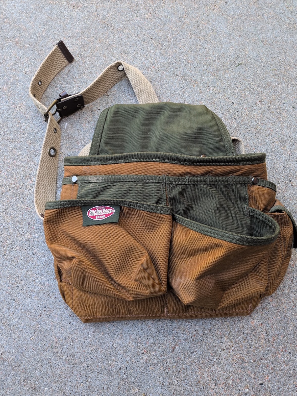 Bucket Boss original brand Tool Belt w/ Waist Strap