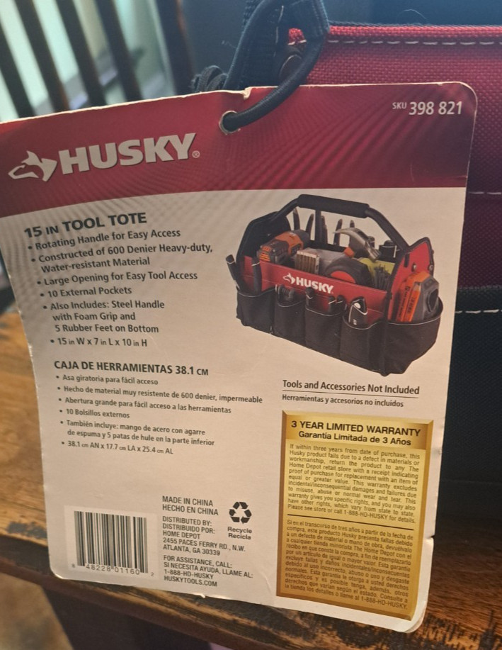 Husky 15-inch tool tote red & black with external pockets