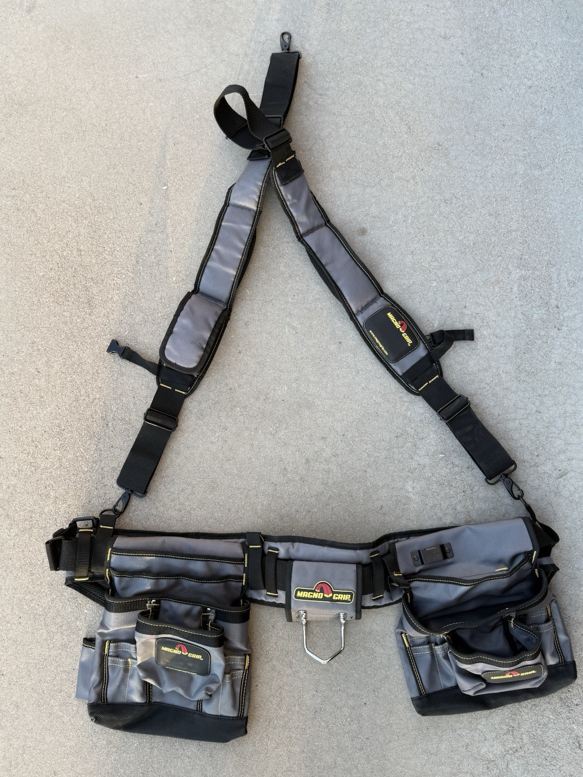 MagnoGrip 37-Pocket Pro Tool Suspension Rig Belt Suspenders 006-833 Open Box