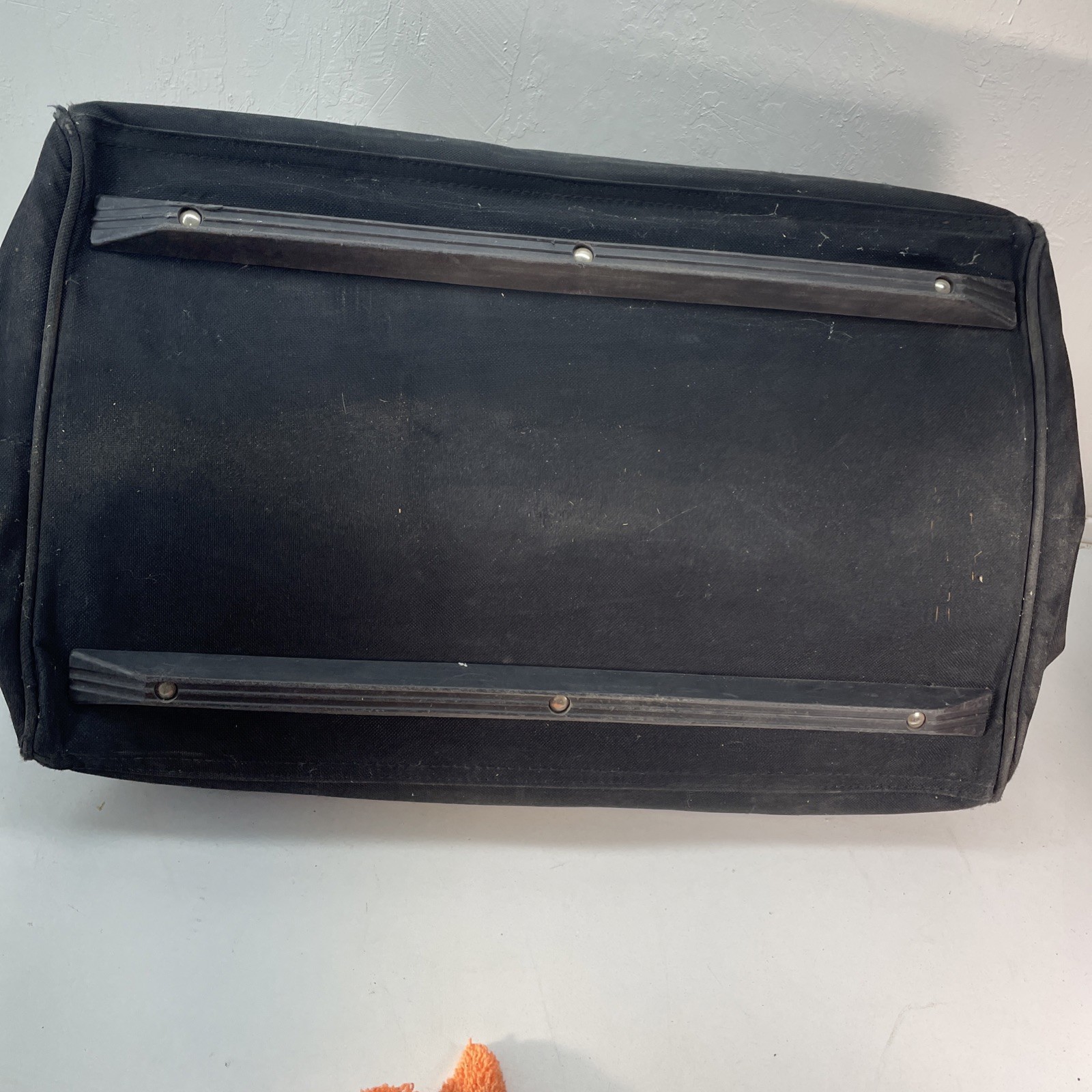 Dewalt Tool Bag Heavy Duty 624807–01 (Zipper issues￼ see Description ) Used ￼