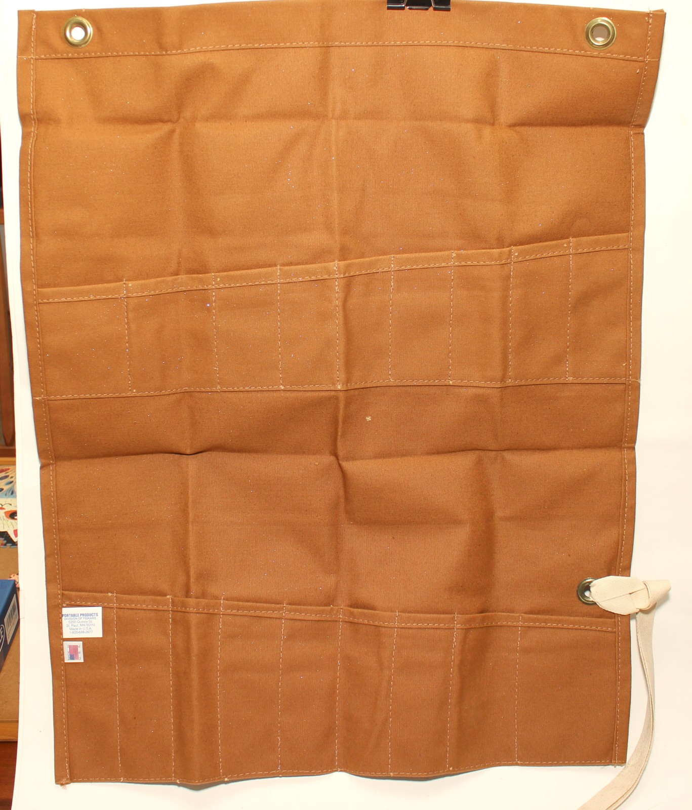 FISKARS Tan Canvas Tool Roll 18 Pockets 26″x20″ Brass Grommets Strap Made in USA