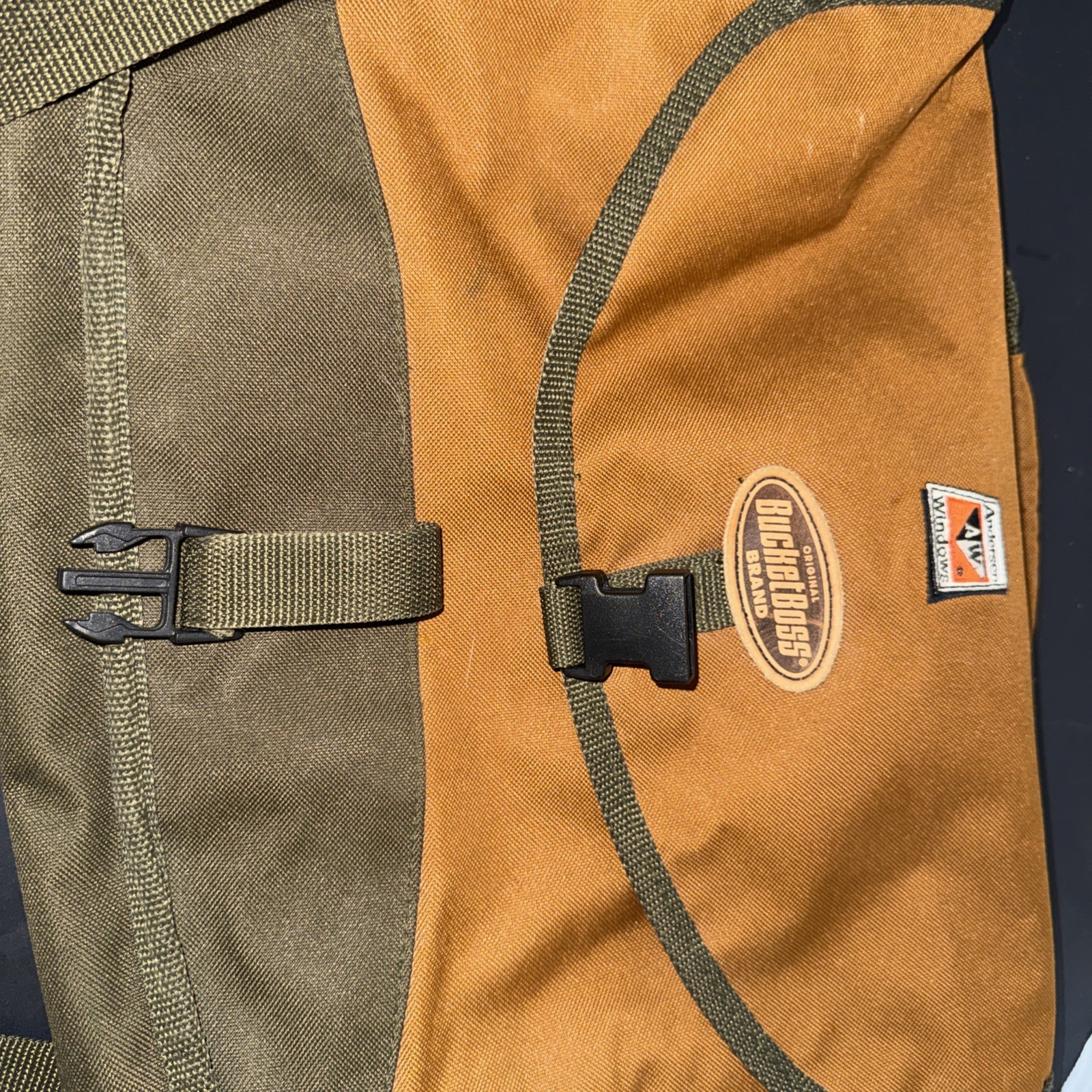 Bucket Boss Canvas Contractor Messenger Shoulder Bag 17x13in Strong Pockets