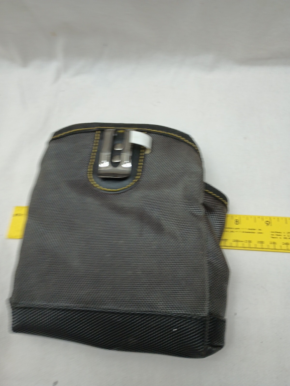 6.5 In. Platinum Pro Magnetic Clip-On Nail Utility Pouch