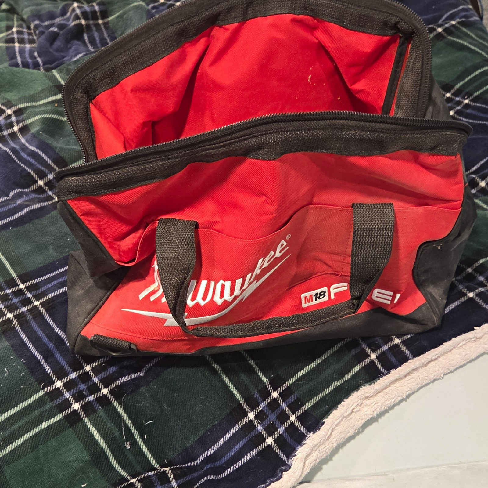 Milwaukee M18 FUEL Red/Black Fabric Tool Bag Carry Case w/ Handle, Zipper