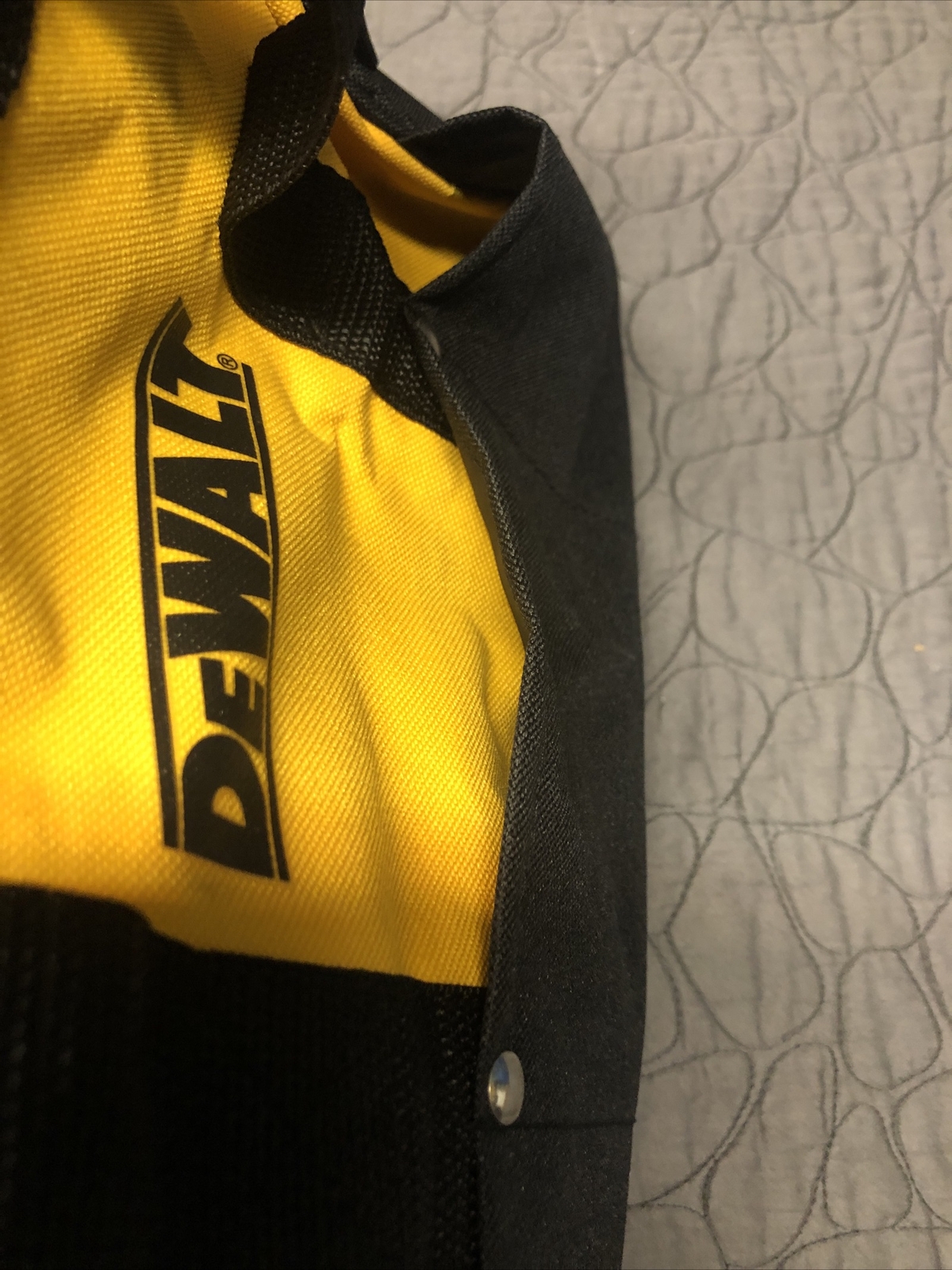NEW DEWALT Heavy Duty Nylon Tool Bag Tote CarryCase 13″ x 9″ x 10″ w/Tuff Bottom