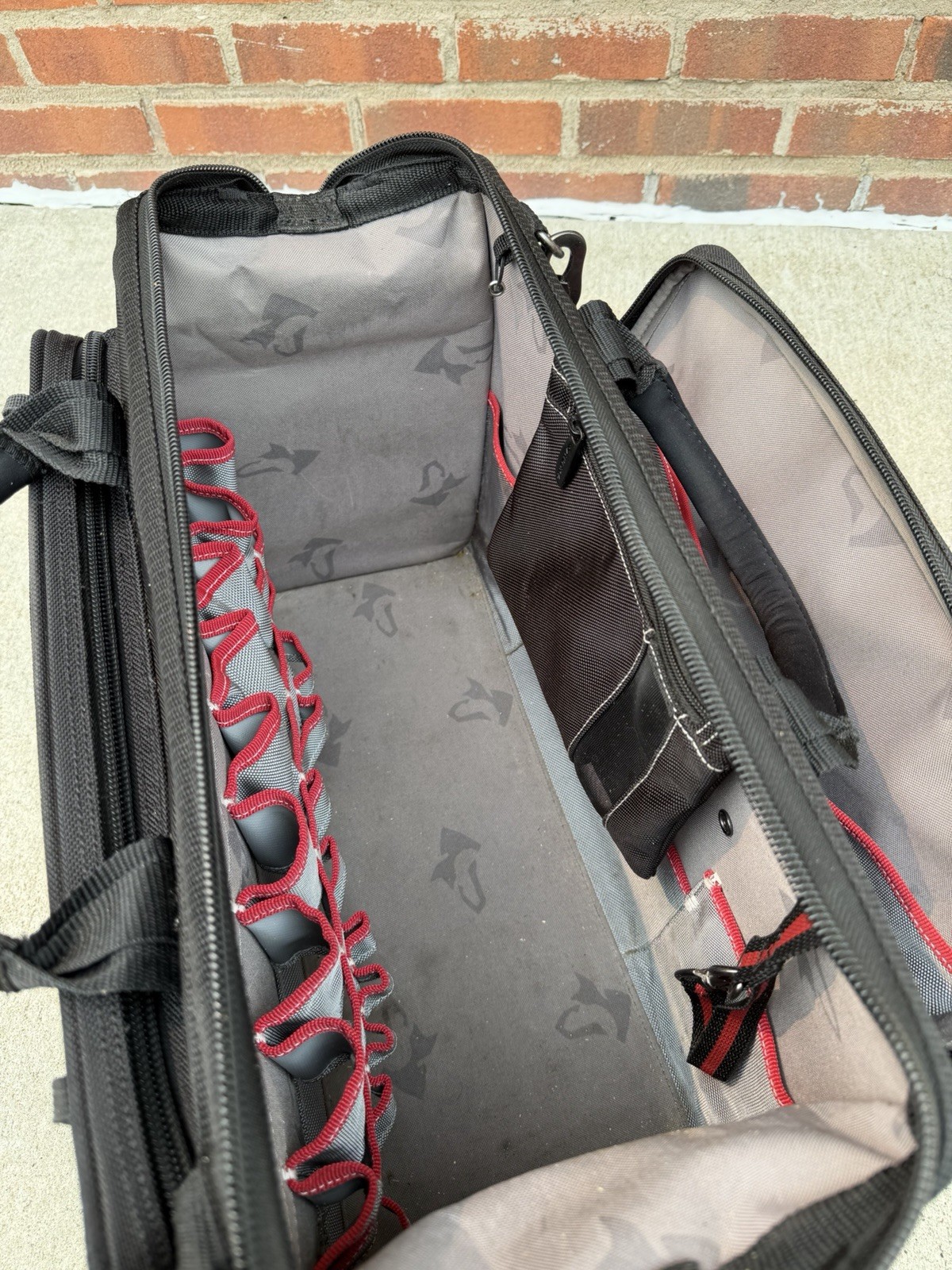 Husky 18″ Large-Mouth Tool Bag With Tool Wall Heavy-Duty Multi-Pocket Organizer