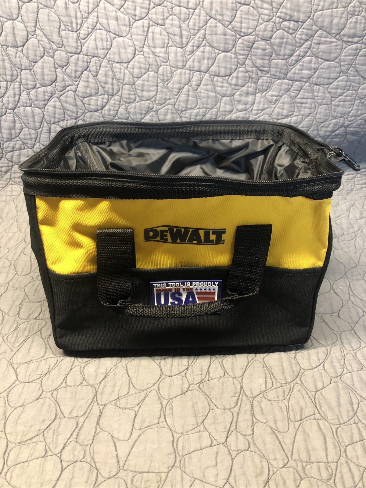 NEW DEWALT Heavy Duty Nylon Tool Bag Tote CarryCase 13″ x 9″ x 10″ w/Tuff Bottom