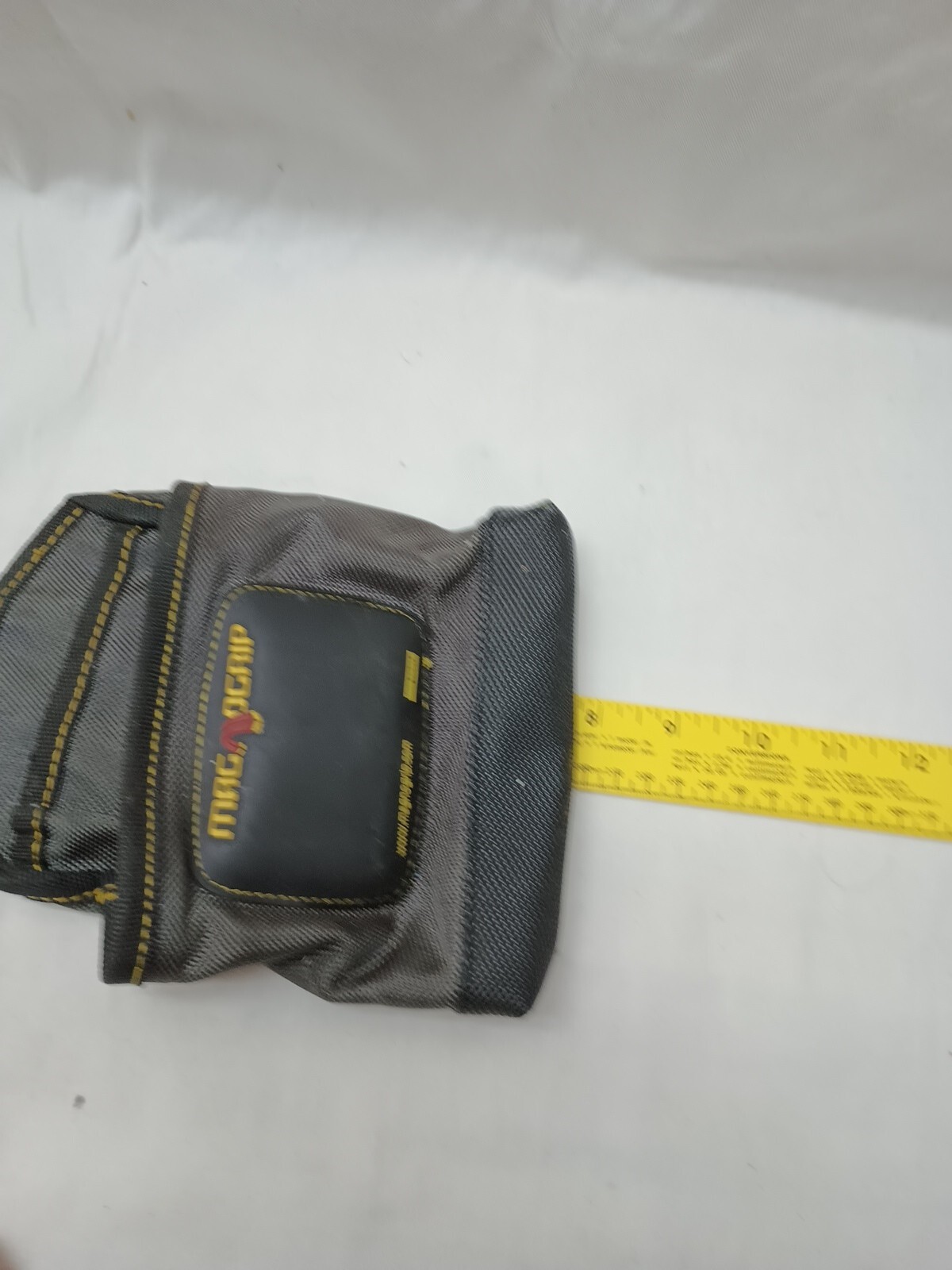 6.5 In. Platinum Pro Magnetic Clip-On Nail Utility Pouch