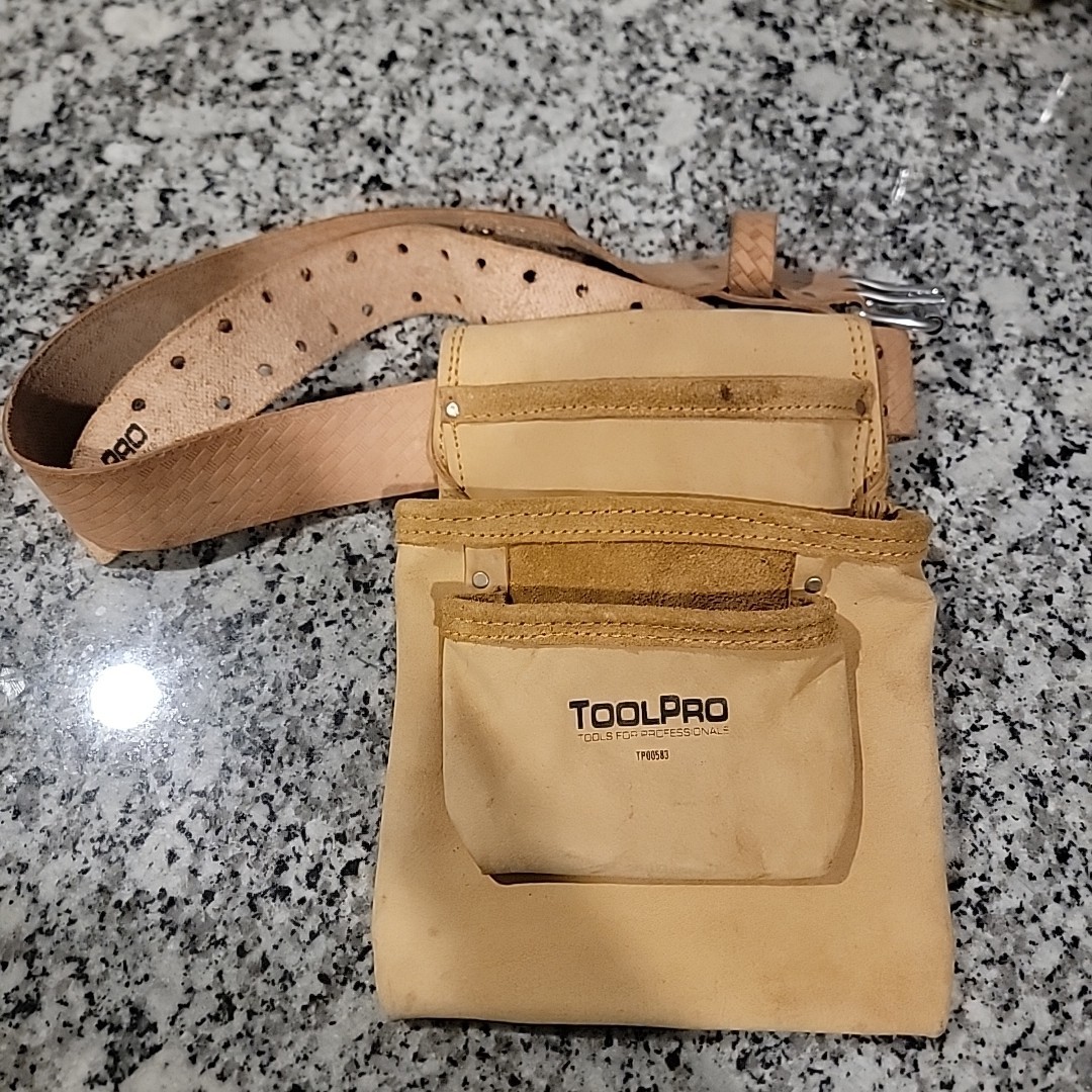 Tool Pro Belt And Pouch, Belt Length 4ft. 5in. Top Grain Leather