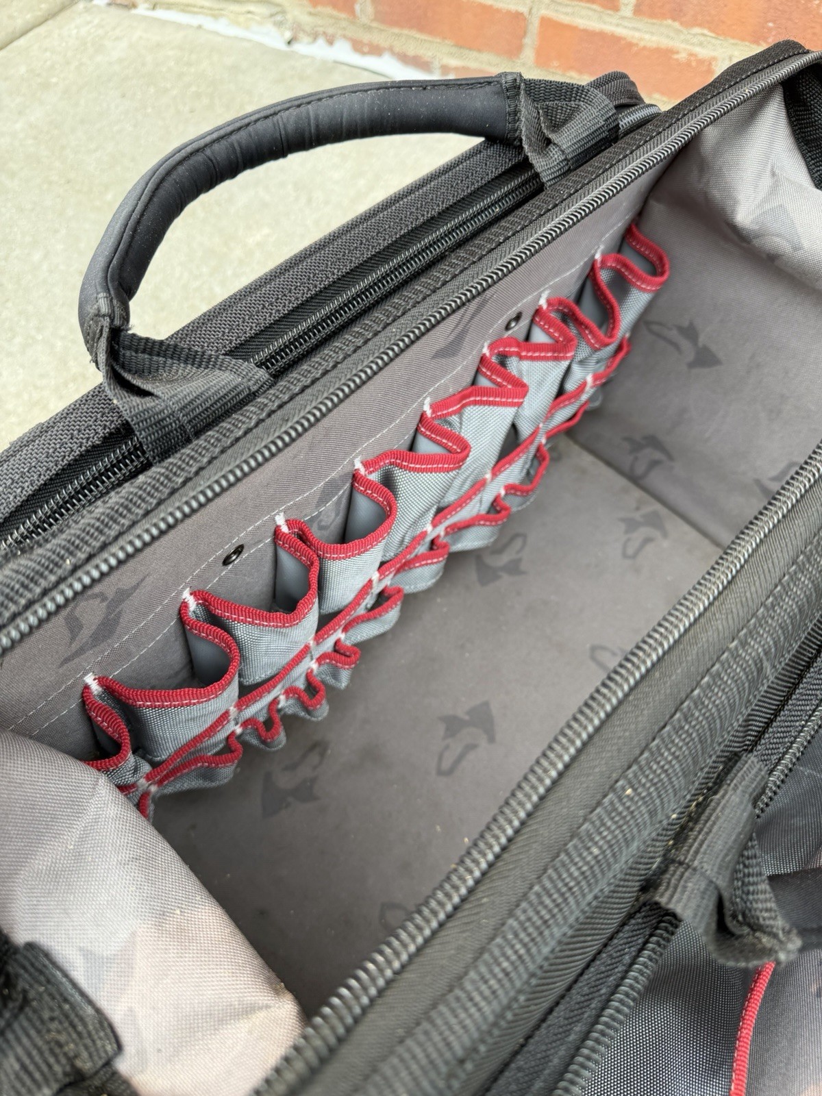 Husky 18″ Large-Mouth Tool Bag With Tool Wall Heavy-Duty Multi-Pocket Organizer