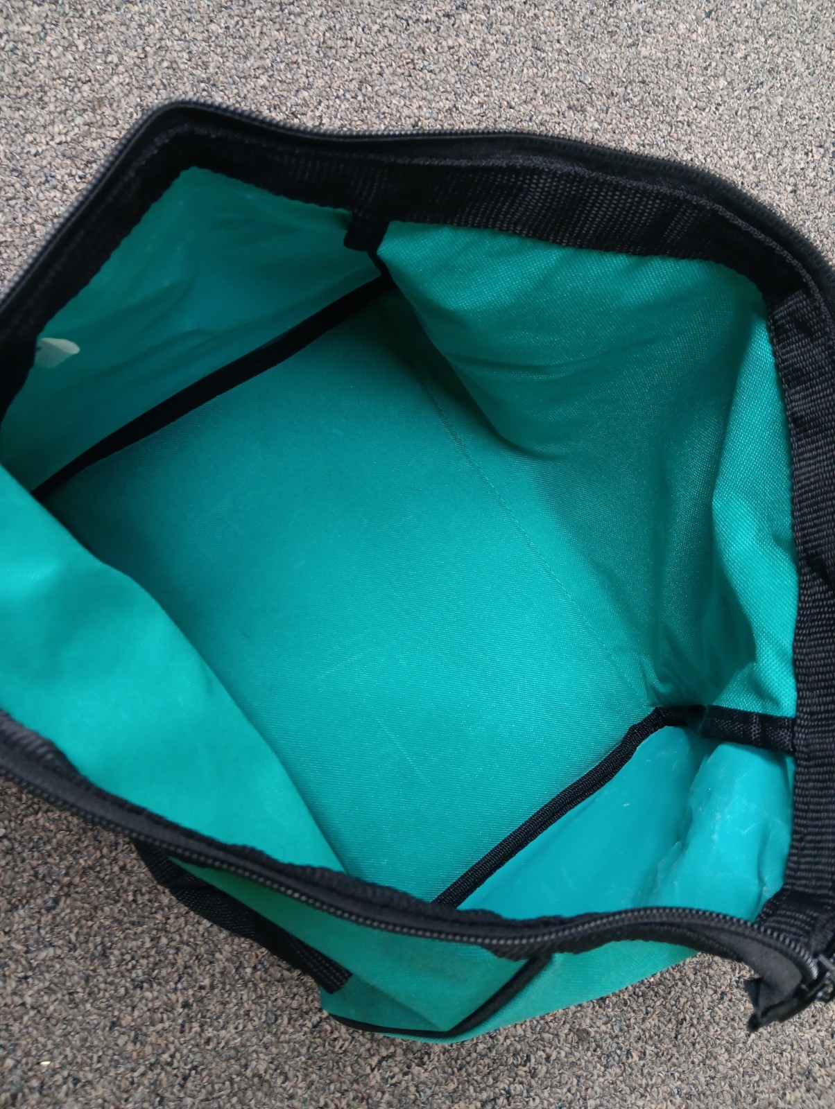 Makita 11”inch Small Contractors Tool Bag 11”x10”x8” Blue / Black – Used Lightly