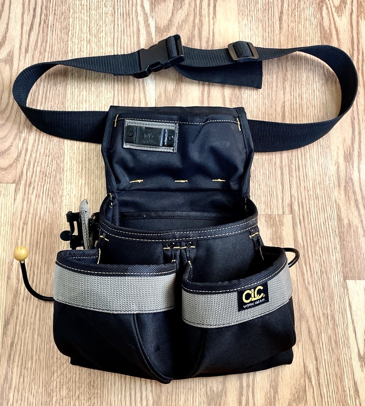 CLC Custom Leathercraft PK1836 Nail & Tool Bag with Poly Belt – 5 Pockets