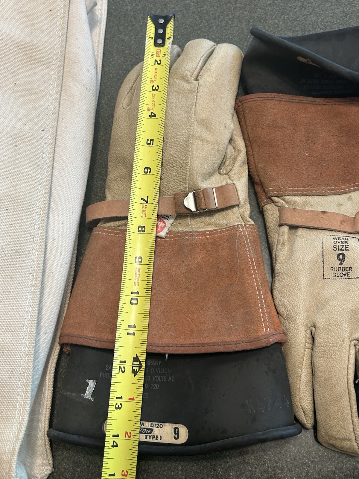 Vintage Klein Tools 5109 14″ Canvas Bucket Carrying Bag & Glove Bag & Gloves