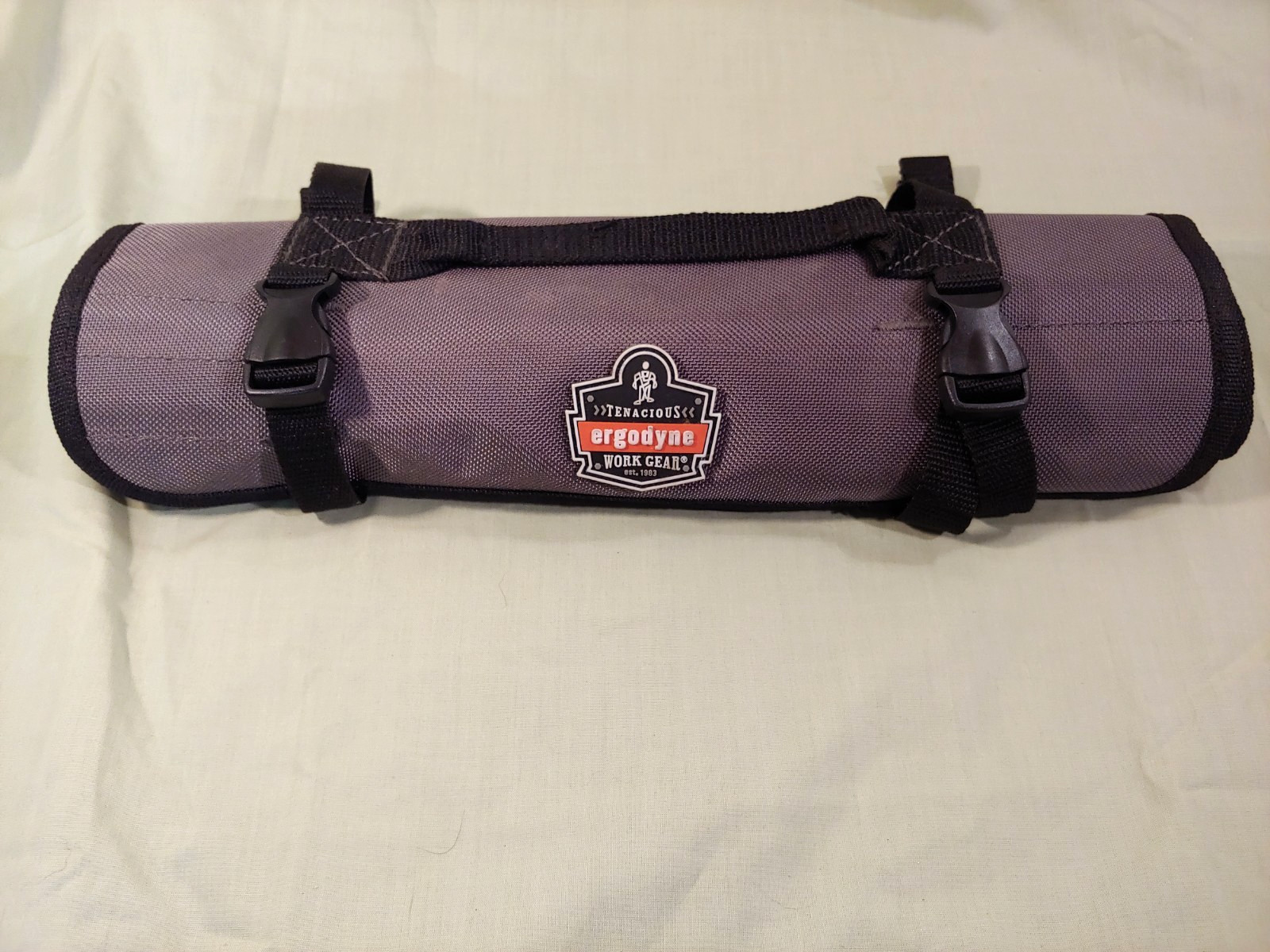 Ergodyne Roll-Up Pouch 25 Pockets Polyester Gray Arsenal 5870 Storage Organizer