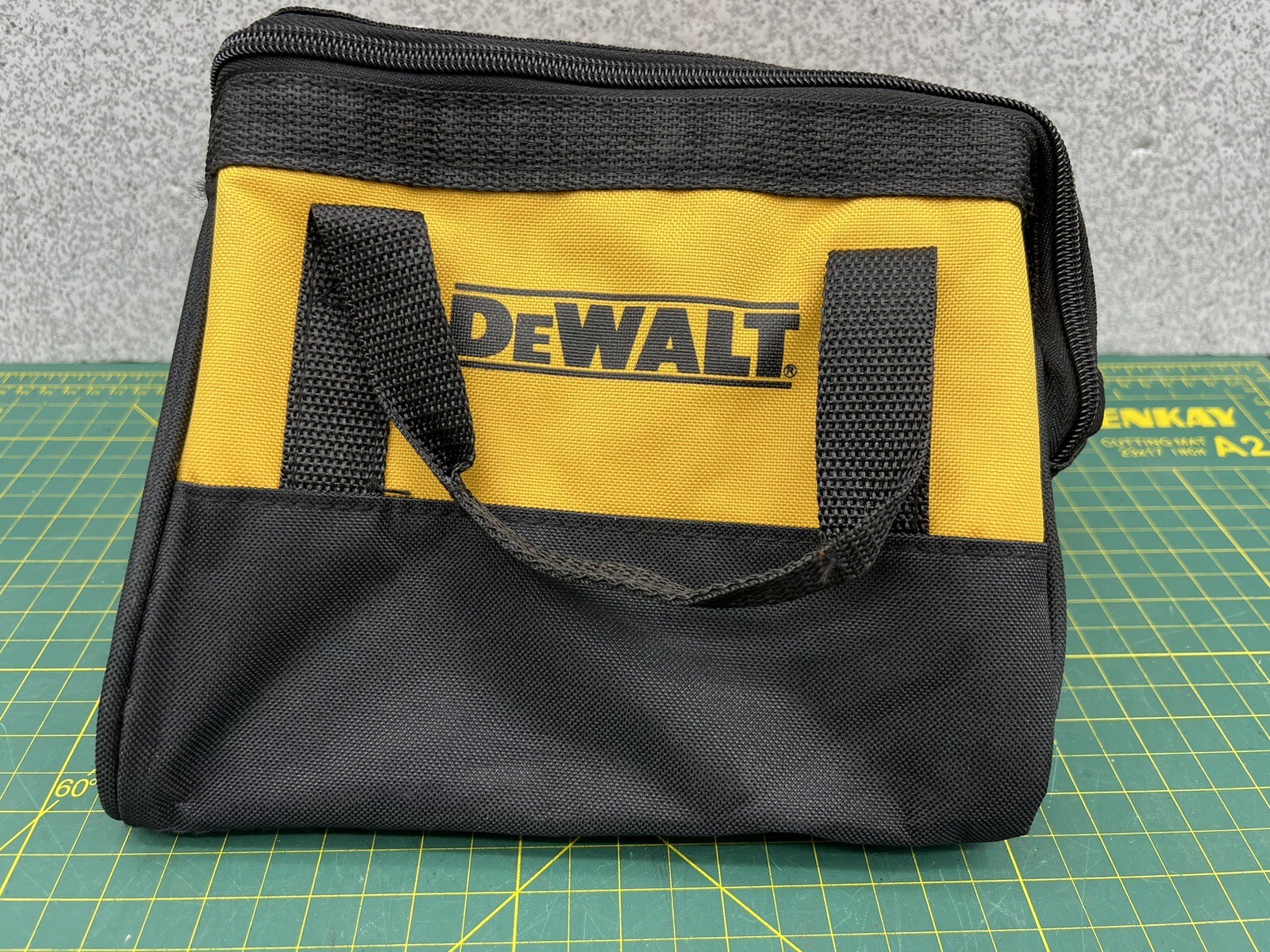 DeWalt 9″ X 9″ X 8″ Small Tool Bag Canvas Tote Carrying Bag Case – N655010