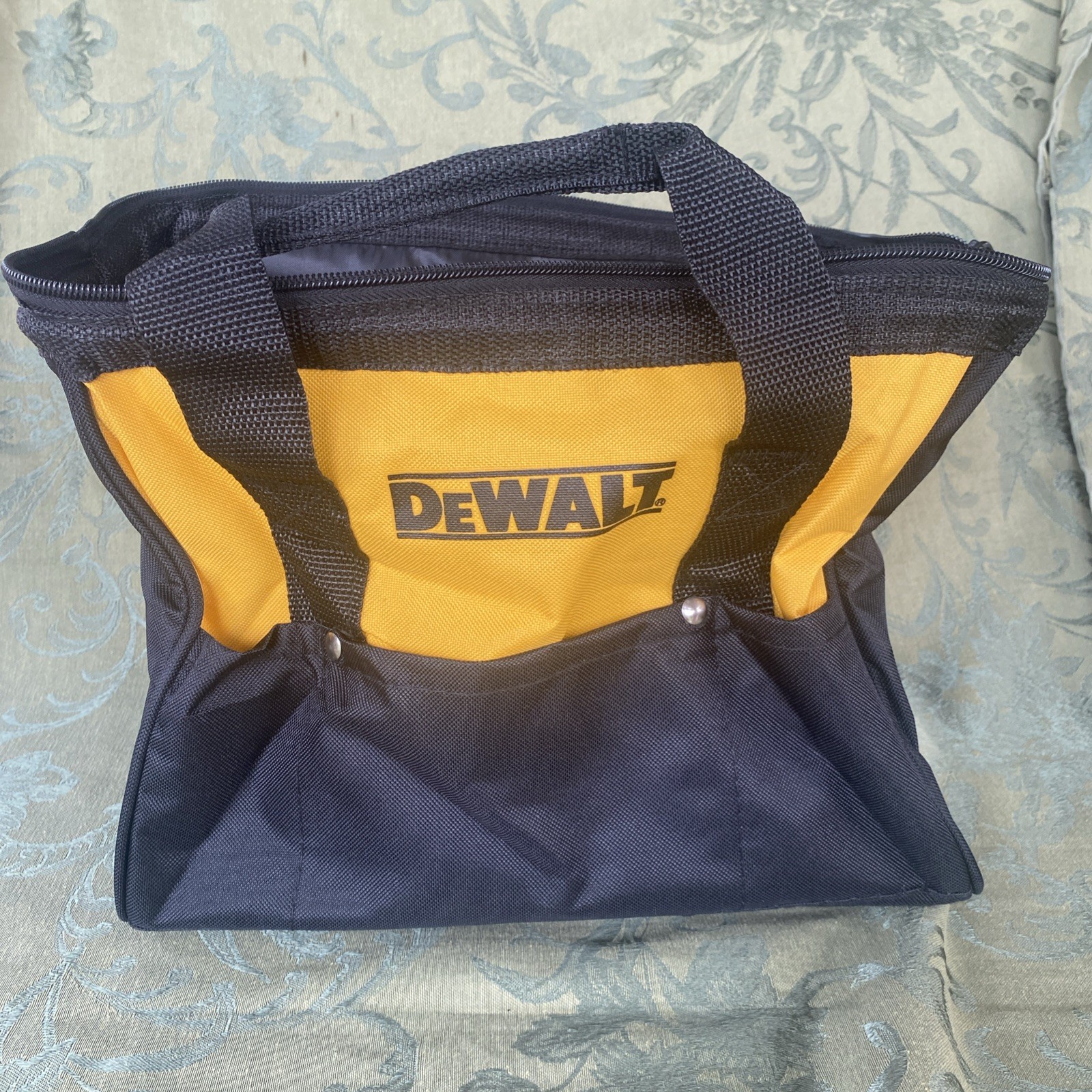 DeWalt 12.5” X 8.5” X 9” Tool Bag Canvas Enforced Bottom Zippered Top EUC