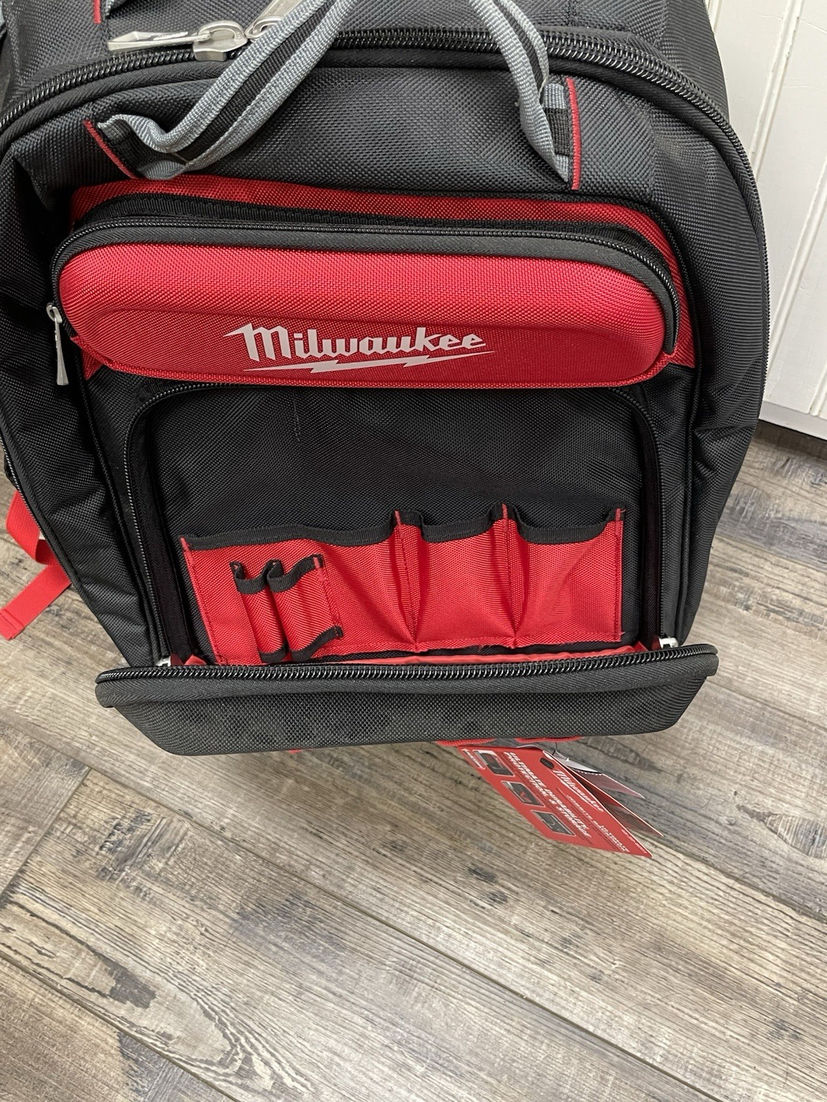 NEW MILWAUKEE TOOL 48-22-8201 ULTIMATE JOB SITE BACKPACK !!