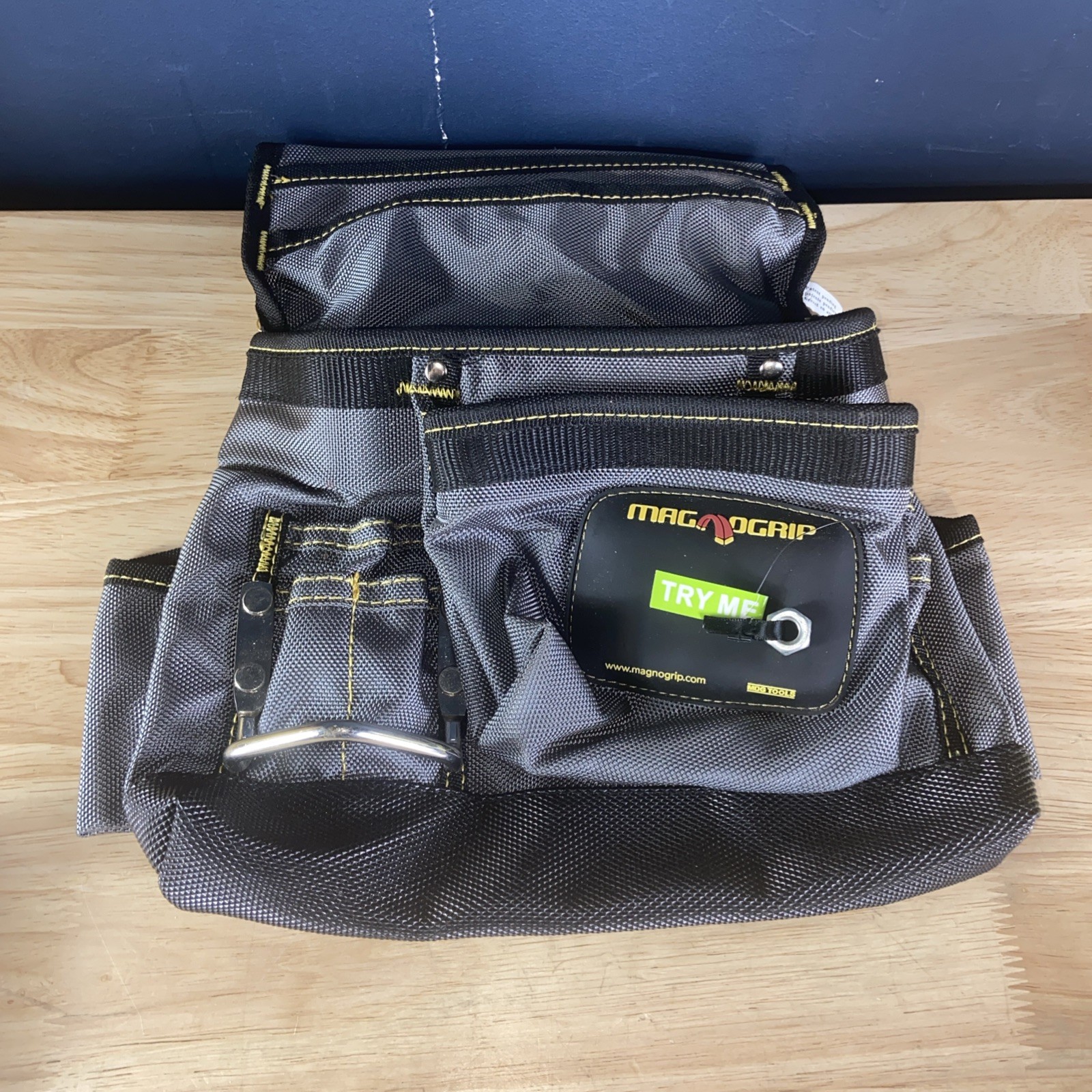 MagnoGrip Tool Pouch 10 Pocket Magnetic Belt Holder Durable 11 in Ballistic Poly