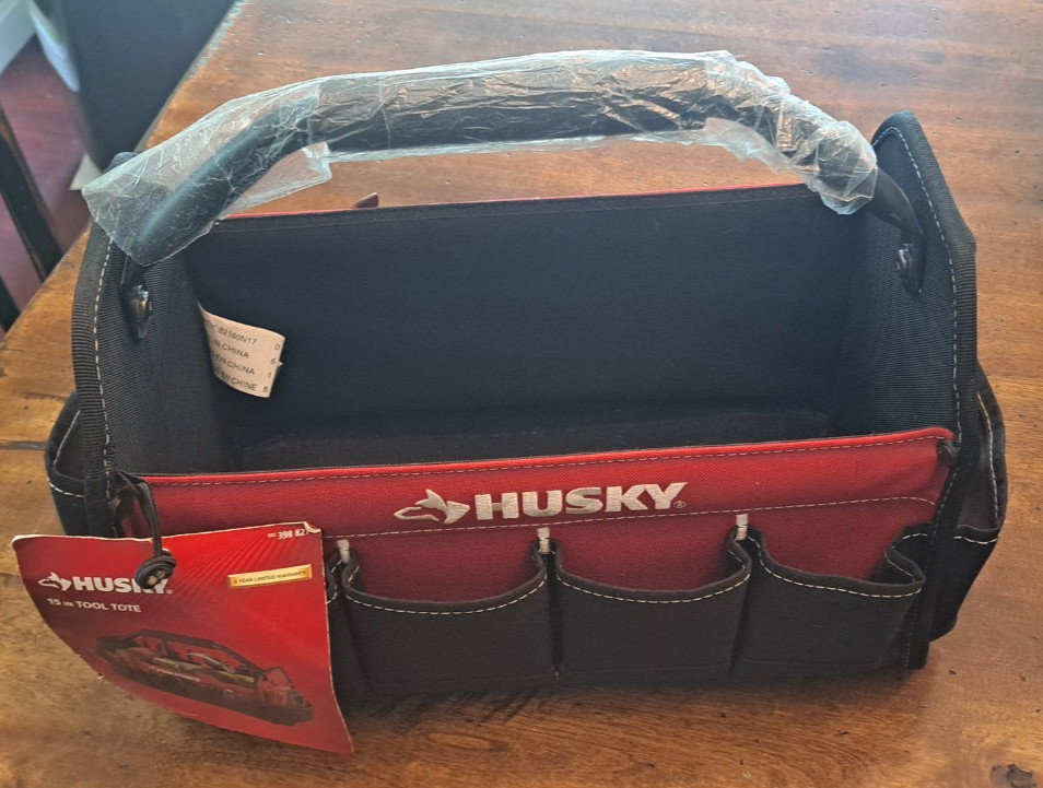 Husky 15-inch tool tote red & black with external pockets