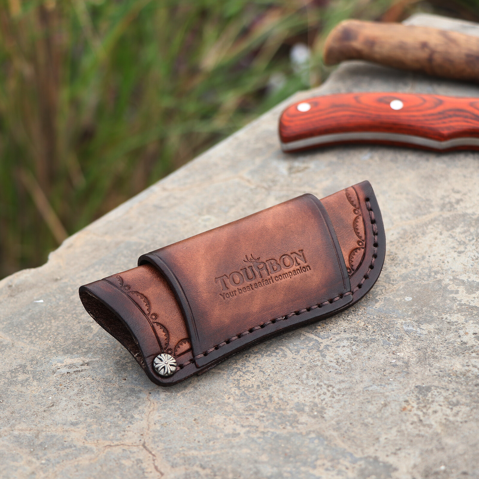 Leather Knife Sheath for Fixed Blade Knives – Belt-Mounted Storage Pocket Case