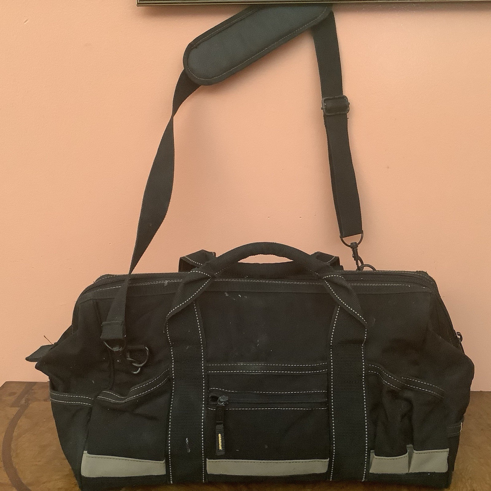 CLC 20 in. X 12 in. Polyester Tool Bag 20 Pockets Zip Closure Black -Read
