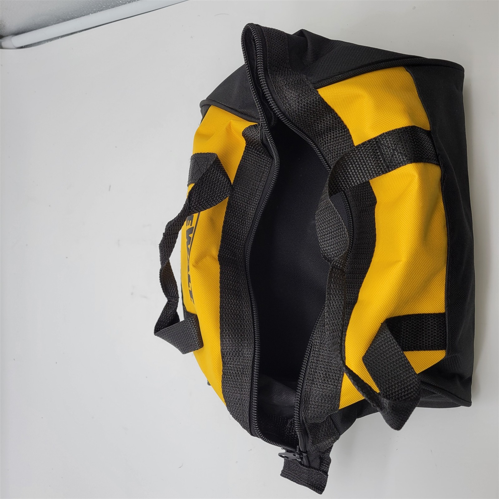 DEWALT N261499 Tool Bag – Small