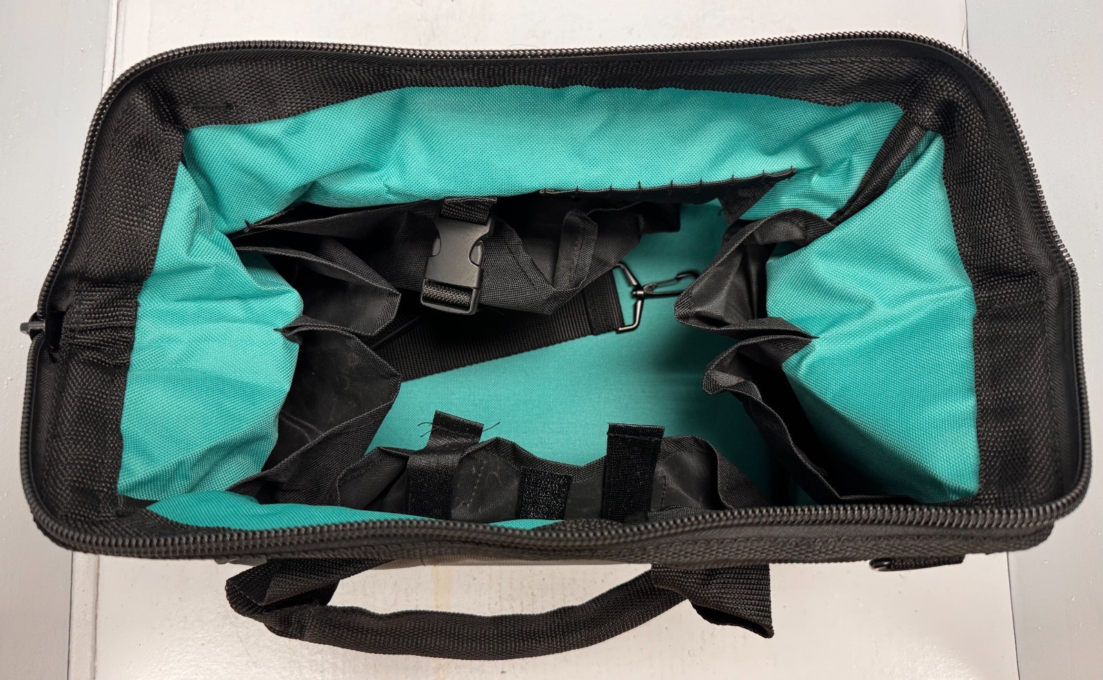 MAKITA 831253-8, 14 INCH CONTRACTOR TOOL BAG