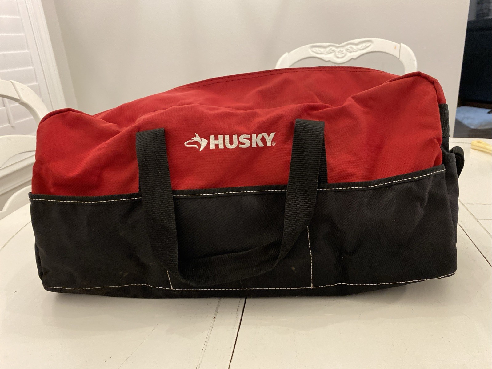 Husky Brand Tool Bag Duffle Bag Shoulder Strap Red & Black 18″ x 10″ x 10″